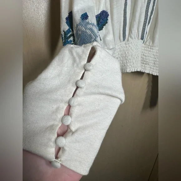 Free People White Top with Blue Embroidery - Picture 6 of 11